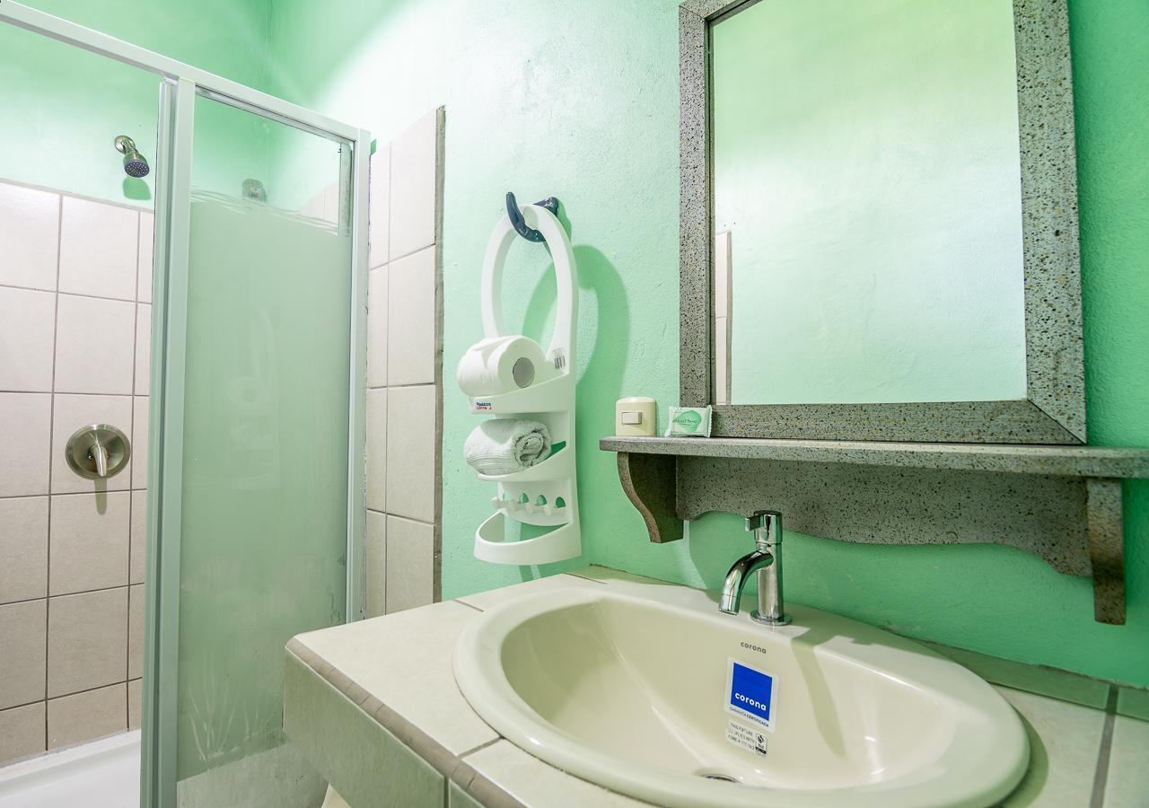 Cabinas Arrecife Cahuita Εξωτερικό φωτογραφία